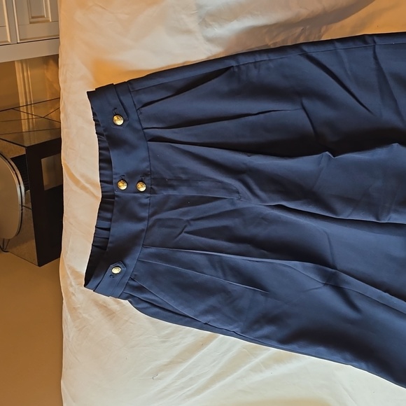 Banana Republic High-Waist, Wide Leg, Cropped Pants Size 8P - Picture 2 of 5